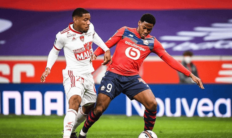 体现在防守 体现在防守