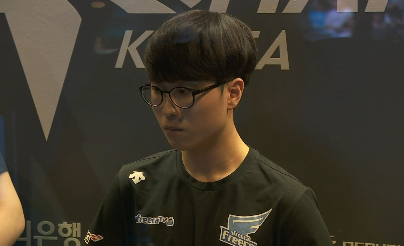 结合当前两 结合当前两